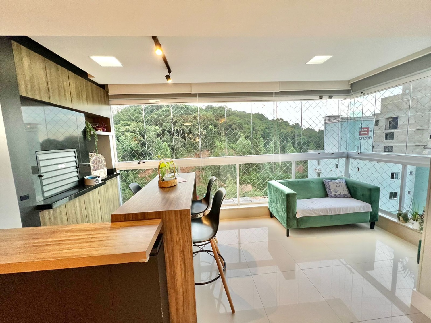 Apartamento no Ed. Leonardo da Vinci na Praia Brava em Itajaí
