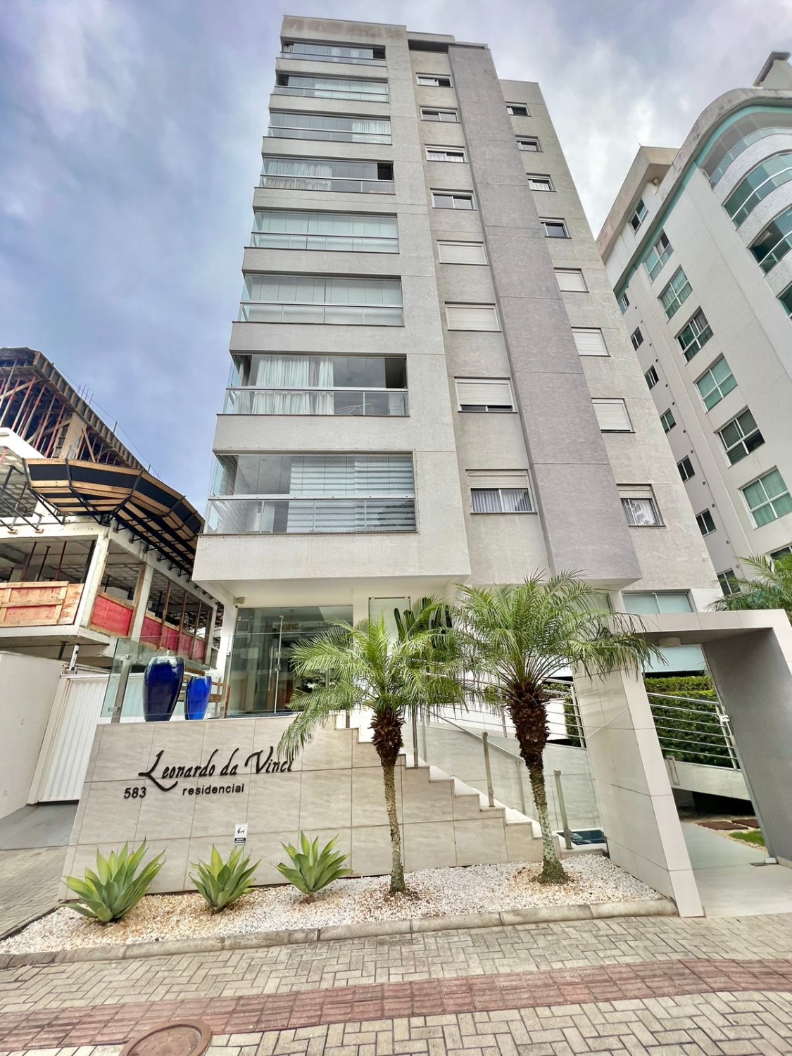 Apartamento no Ed. Leonardo da Vinci na Praia Brava - foto 16