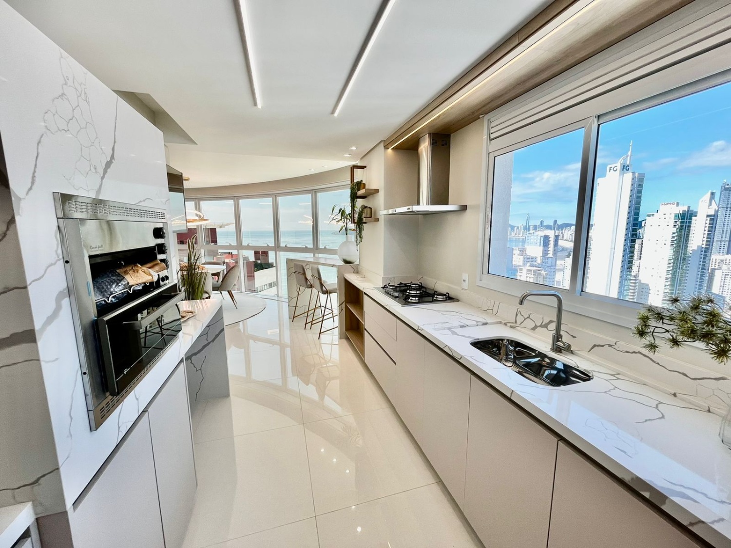 Apartamento no Ed. Olympo Tower em Balneário Camboriú - foto 9