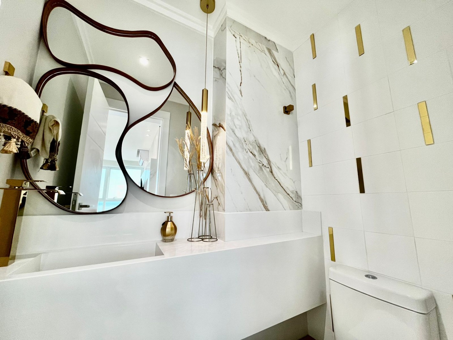 Apartamento no Ed. Olympo Tower em Balneário Camboriú - foto 10