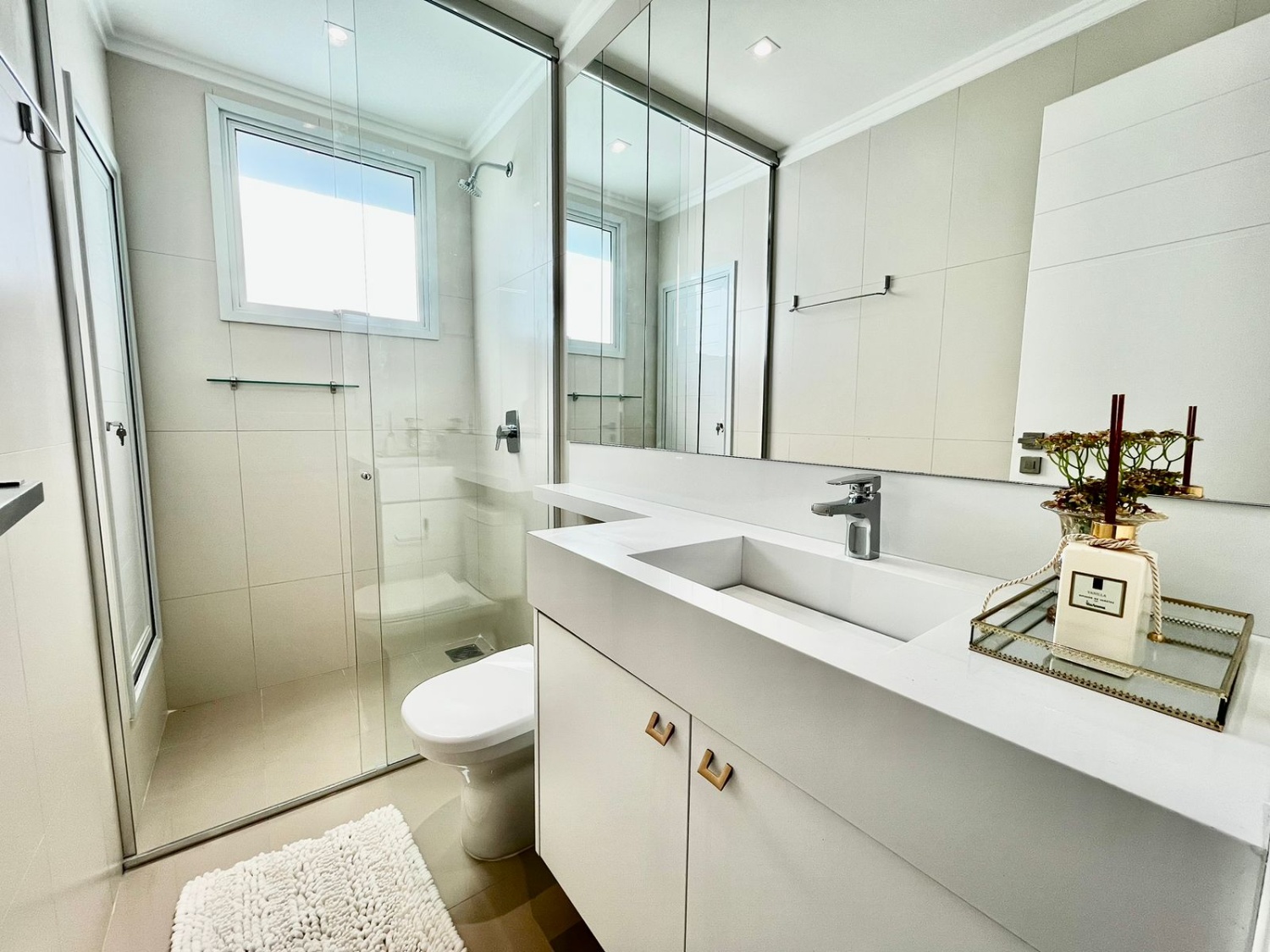 Apartamento no Ed. Olympo Tower em Balneário Camboriú - foto 14