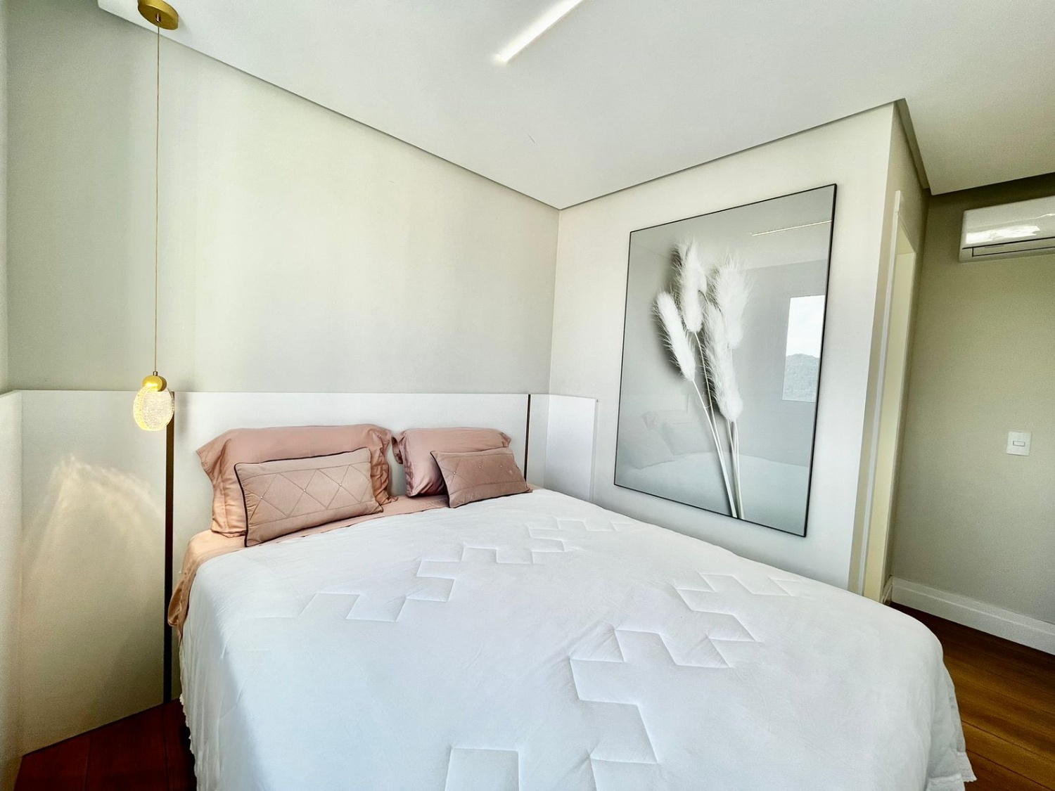 Apartamento no Ed. Olympo Tower em Balneário Camboriú - foto 16