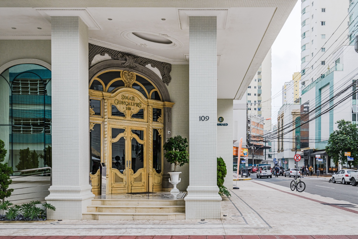 Apartamento no Ed. Solar Gonçalves em Balneário Camboriú - foto 22
