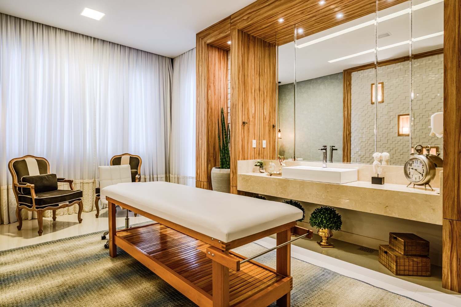 Apartamento no Ed. Solar Gonçalves em Balneário Camboriú - foto 28