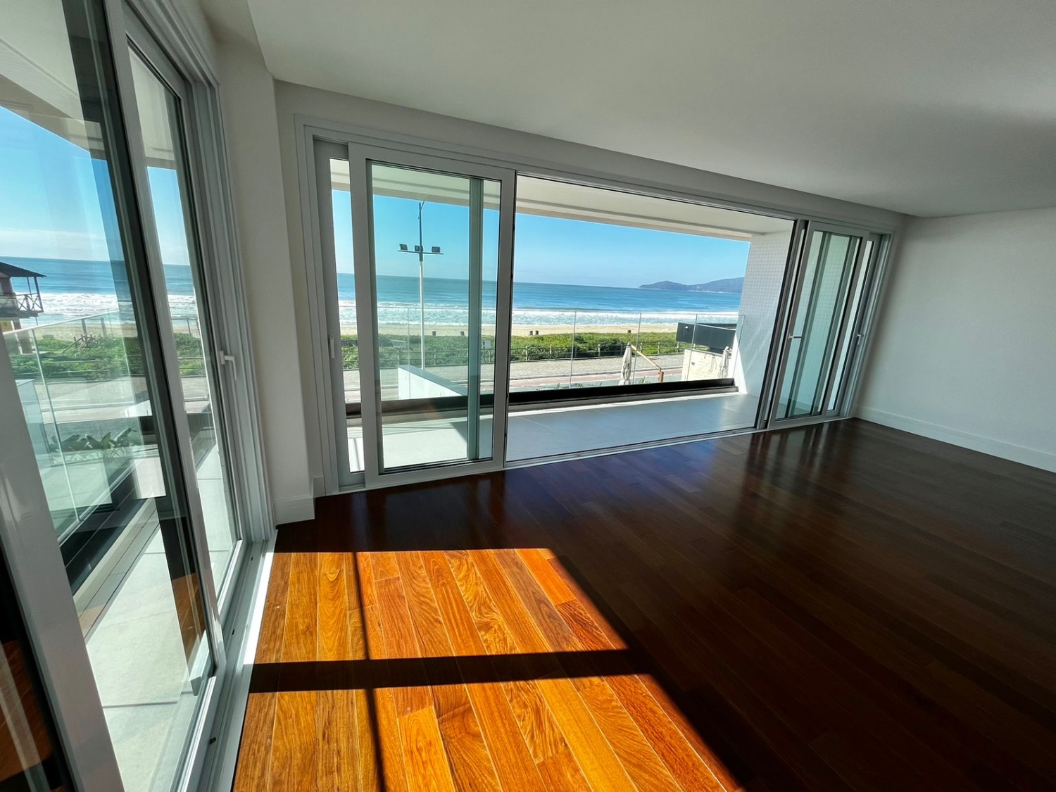 Apartamento Garden Frente Mar no Edifício Bay House na Praia Brava - foto 15