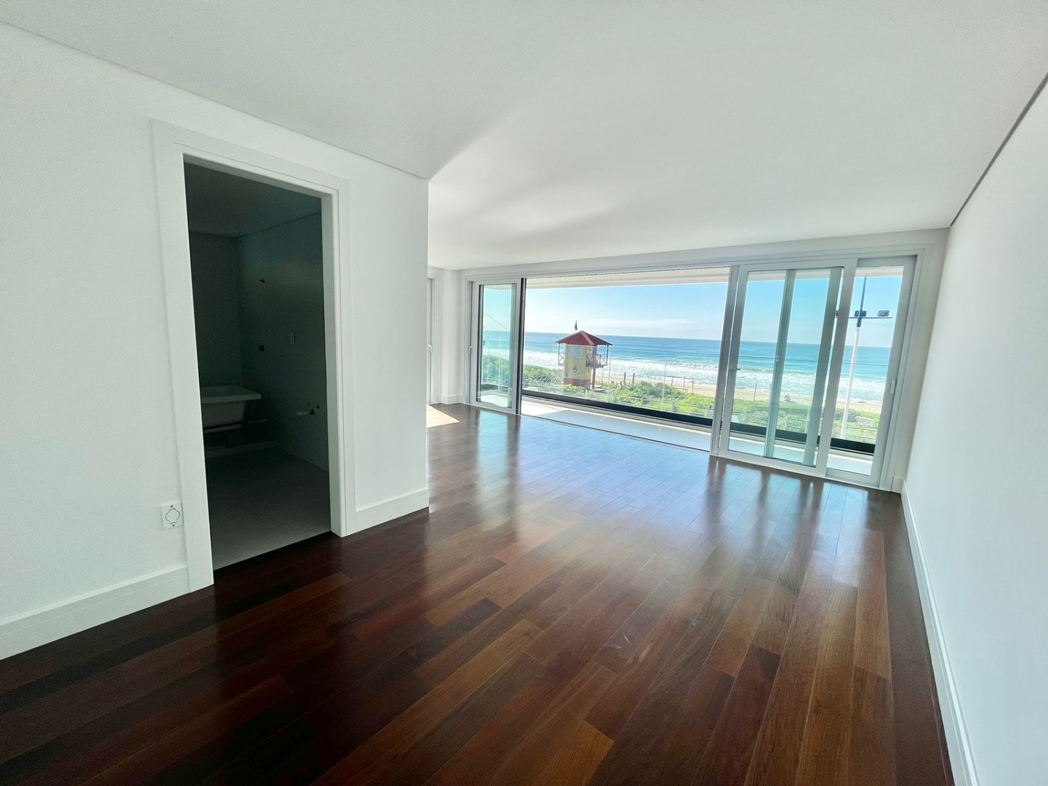 Apartamento Garden Frente Mar no Edifício Bay House na Praia Brava - foto 16