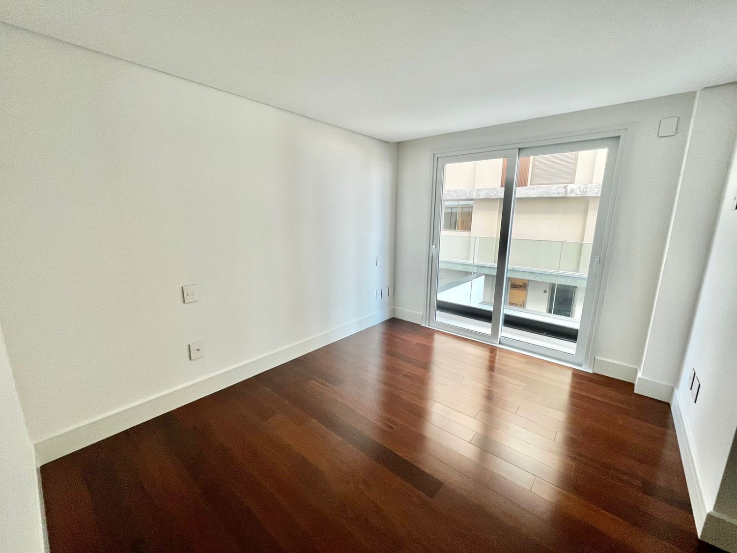 Apartamento Garden Frente Mar no Edifício Bay House na Praia Brava - foto 19