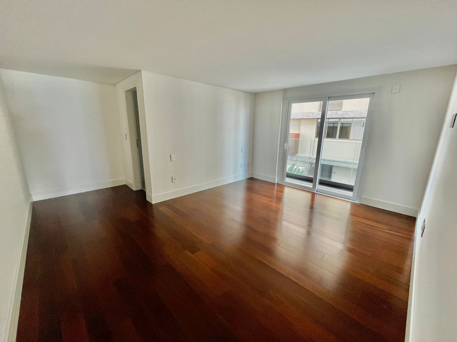 Apartamento Garden Frente Mar no Edifício Bay House na Praia Brava - foto 23