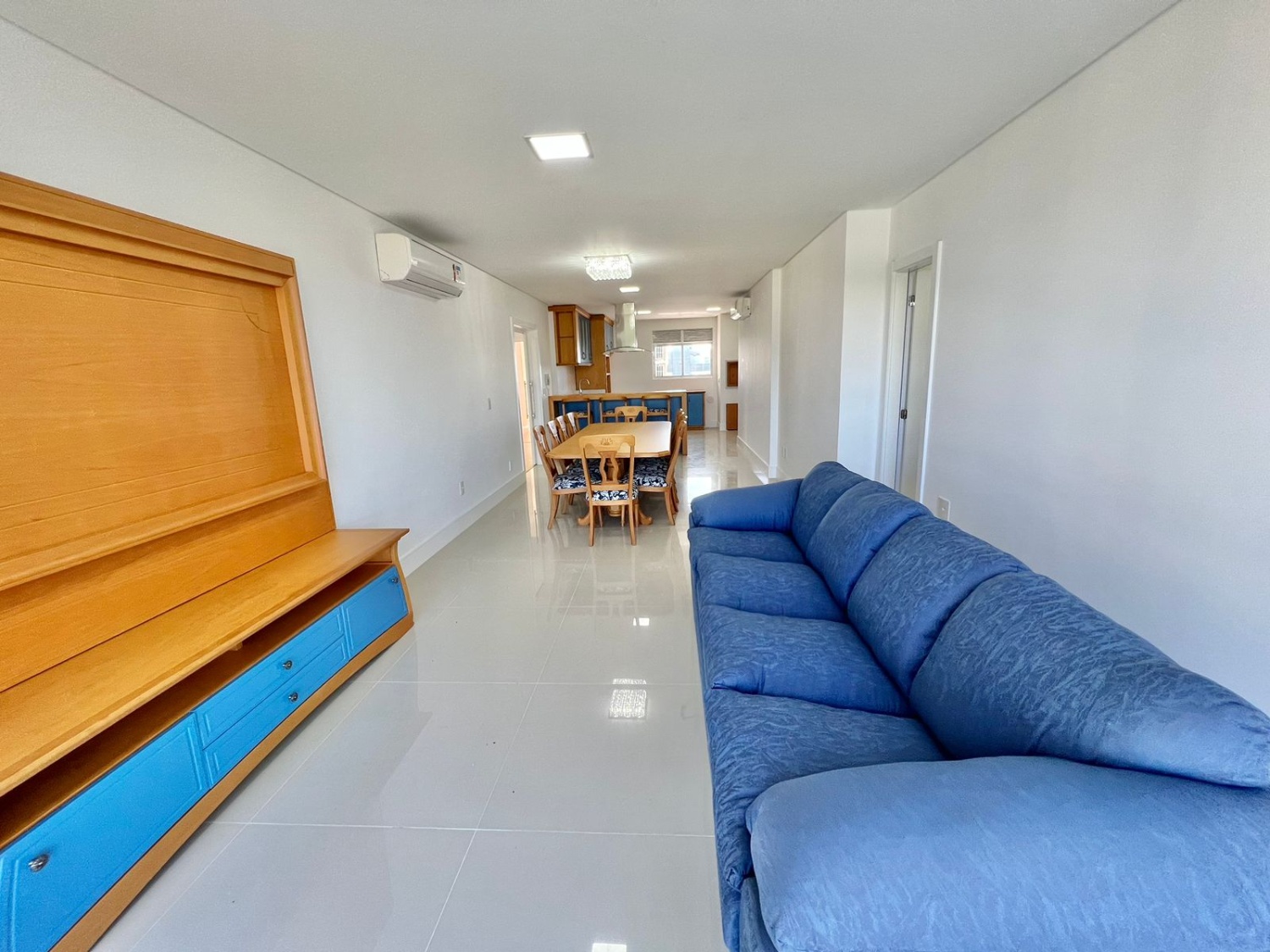 Apartamento no Ed. Mirante das Águas em Balneário Camboriú - foto 2