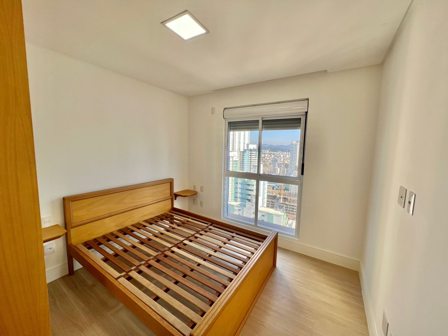 Apartamento no Ed. Mirante das Águas em Balneário Camboriú - foto 10