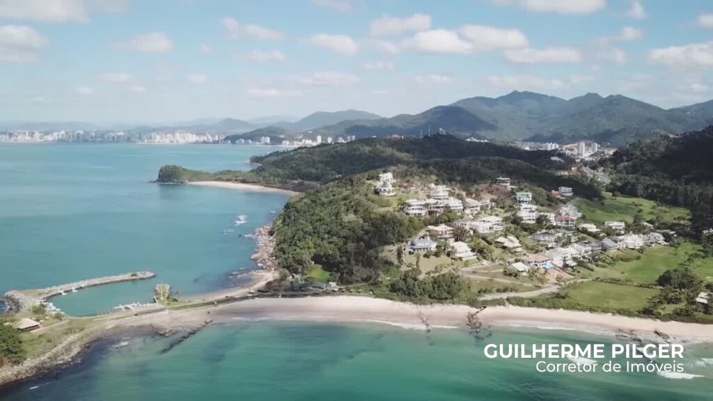 Mansão em Condomínio com Vista para o Mar na Região de Balneário Camboriú - foto 18