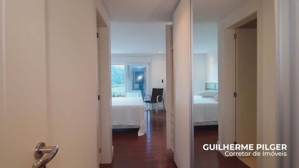 Mansão em Condomínio com Vista para o Mar na Região de Balneário Camboriú - foto 20