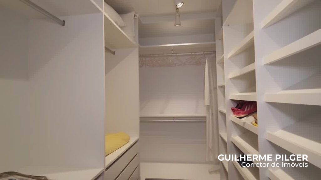 Mansão em Condomínio com Vista para o Mar na Região de Balneário Camboriú - foto 24