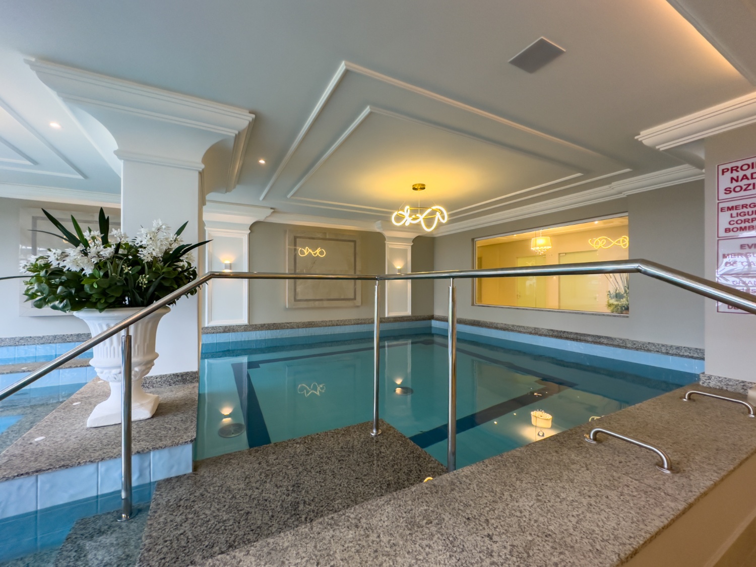 Apartamento no Ed. Château de Florence em Itapema - foto 16