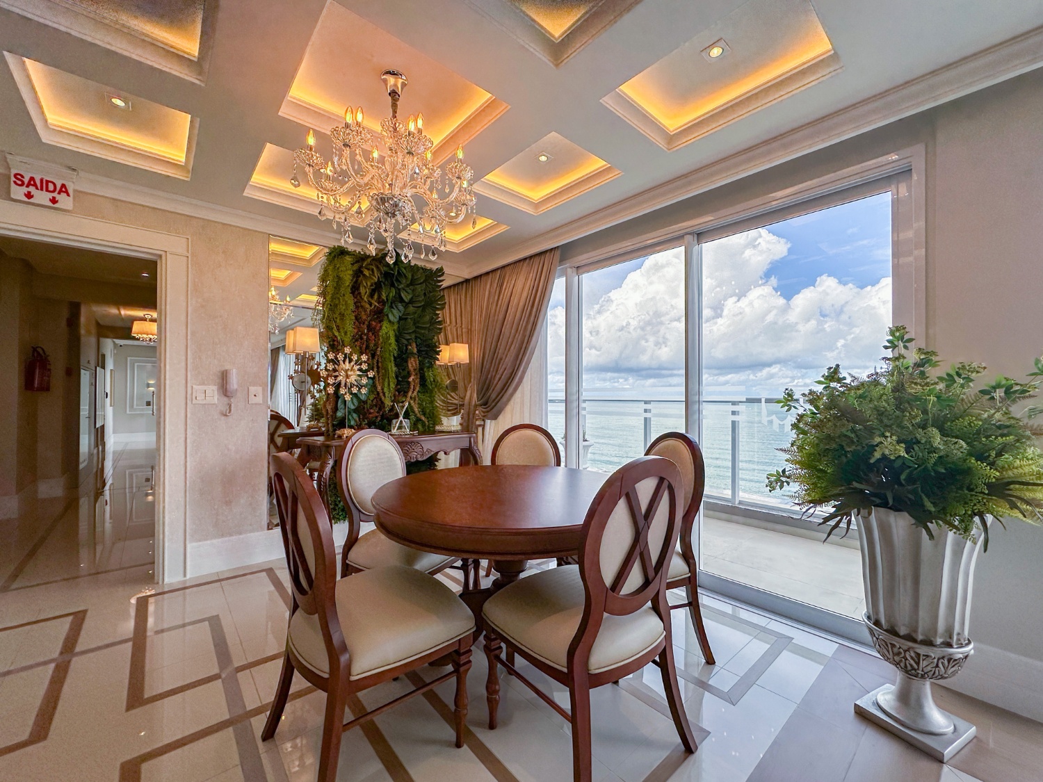 Apartamento no Ed. Château de Florence em Itapema - foto 21