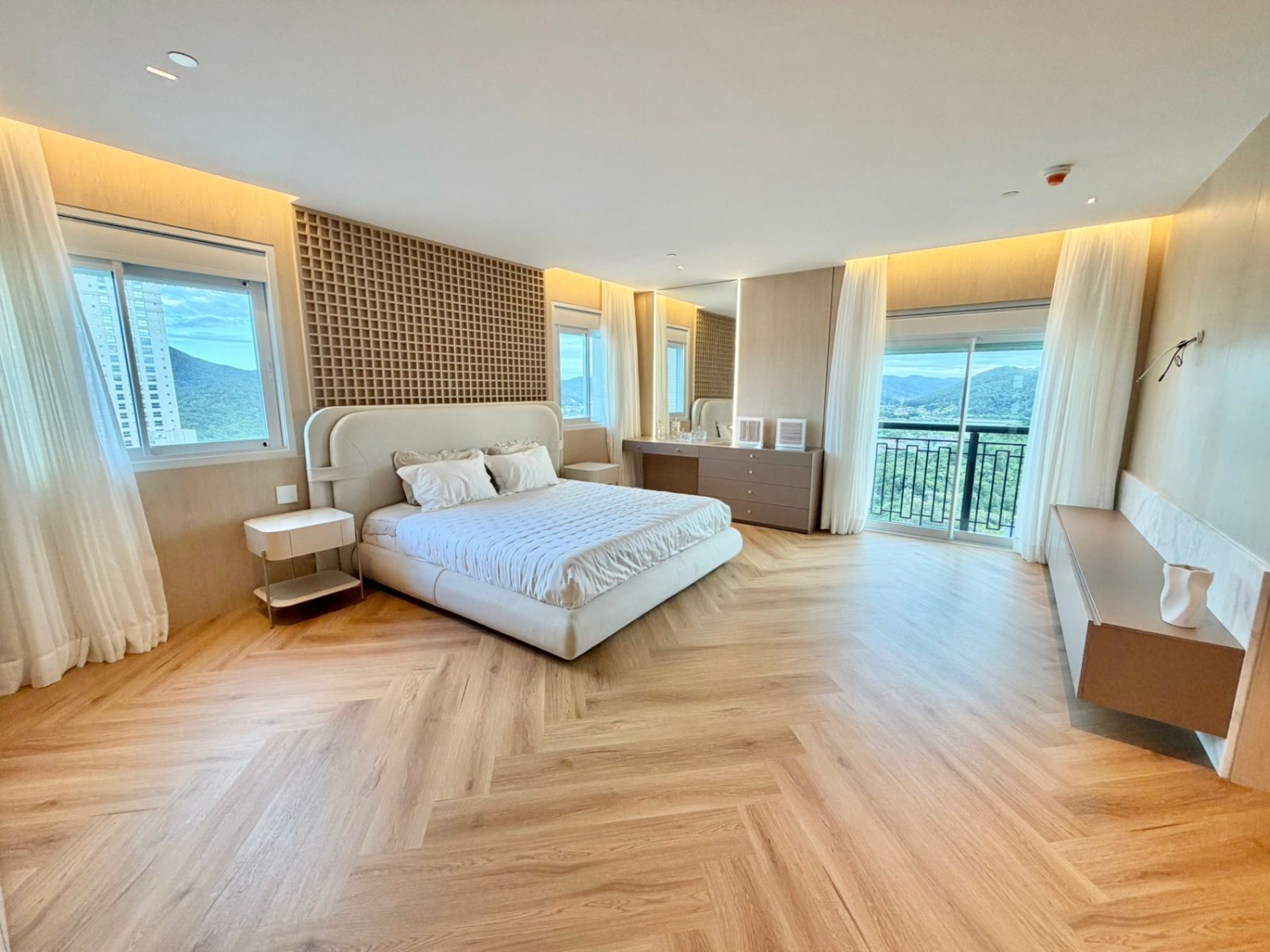 Apartamento no Ed. Aurora Exclusive Home em Balneário Camboriú - foto 10