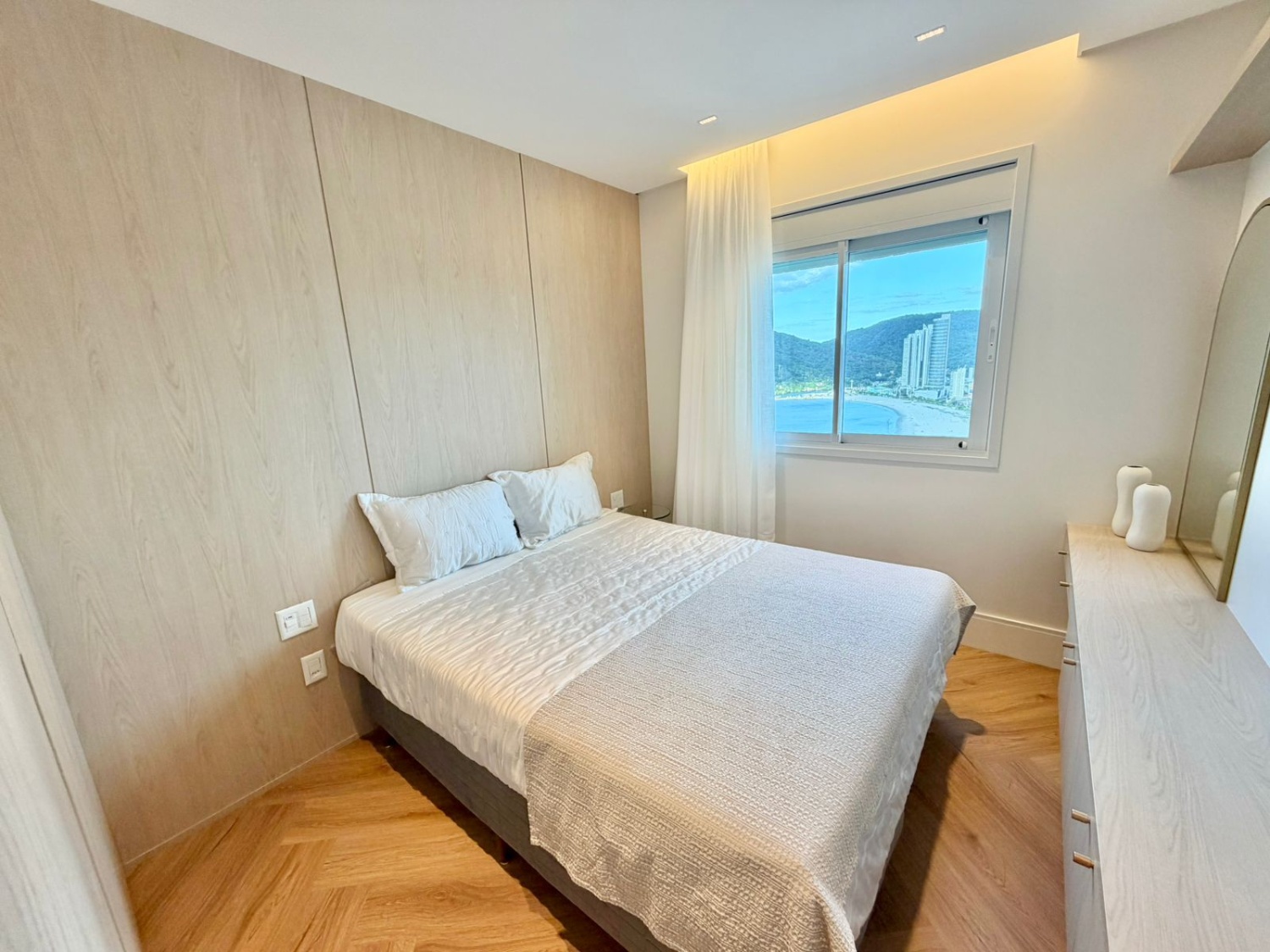 Apartamento no Ed. Aurora Exclusive Home em Balneário Camboriú - foto 17