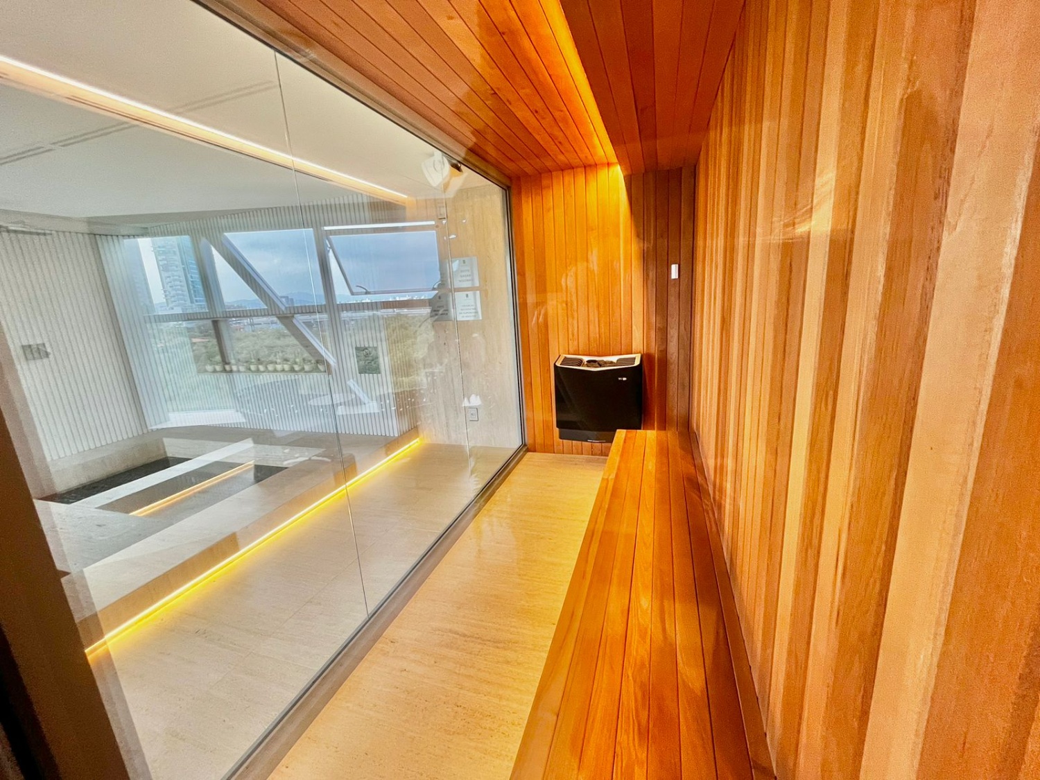 Apartamento no Ed. Copenhagen em Balneário Camboriú - foto 29