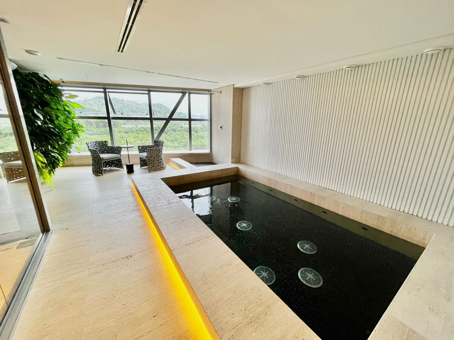 Apartamento no Ed. Copenhagen em Balneário Camboriú - foto 30