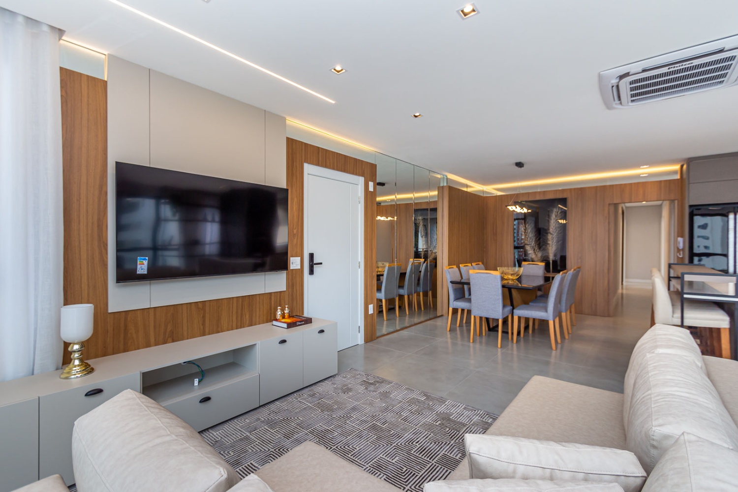 Apartamento no Ed. Costa Esmeralda em Balneário Camboriú - foto 4