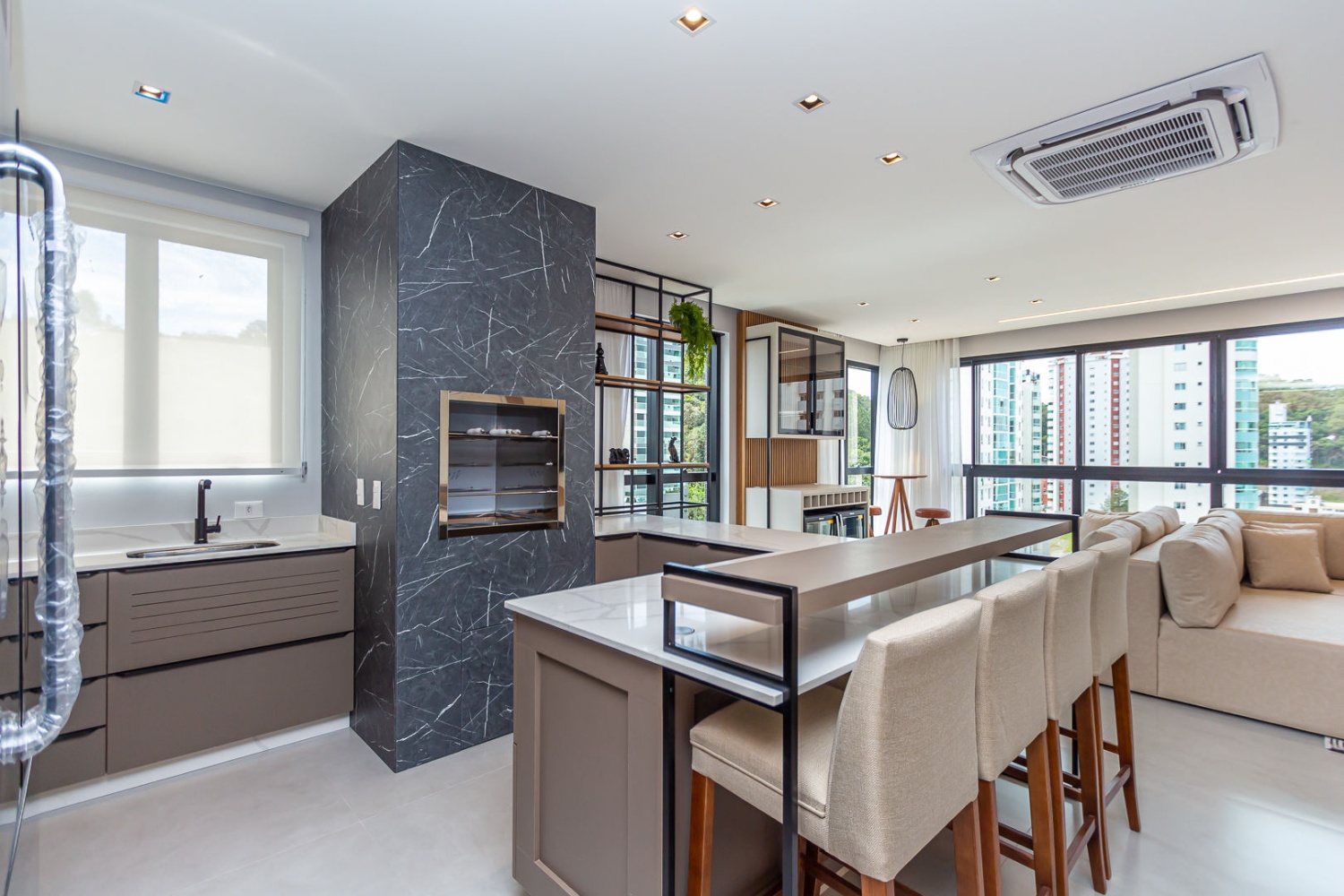 Apartamento no Ed. Costa Esmeralda em Balneário Camboriú - foto 9