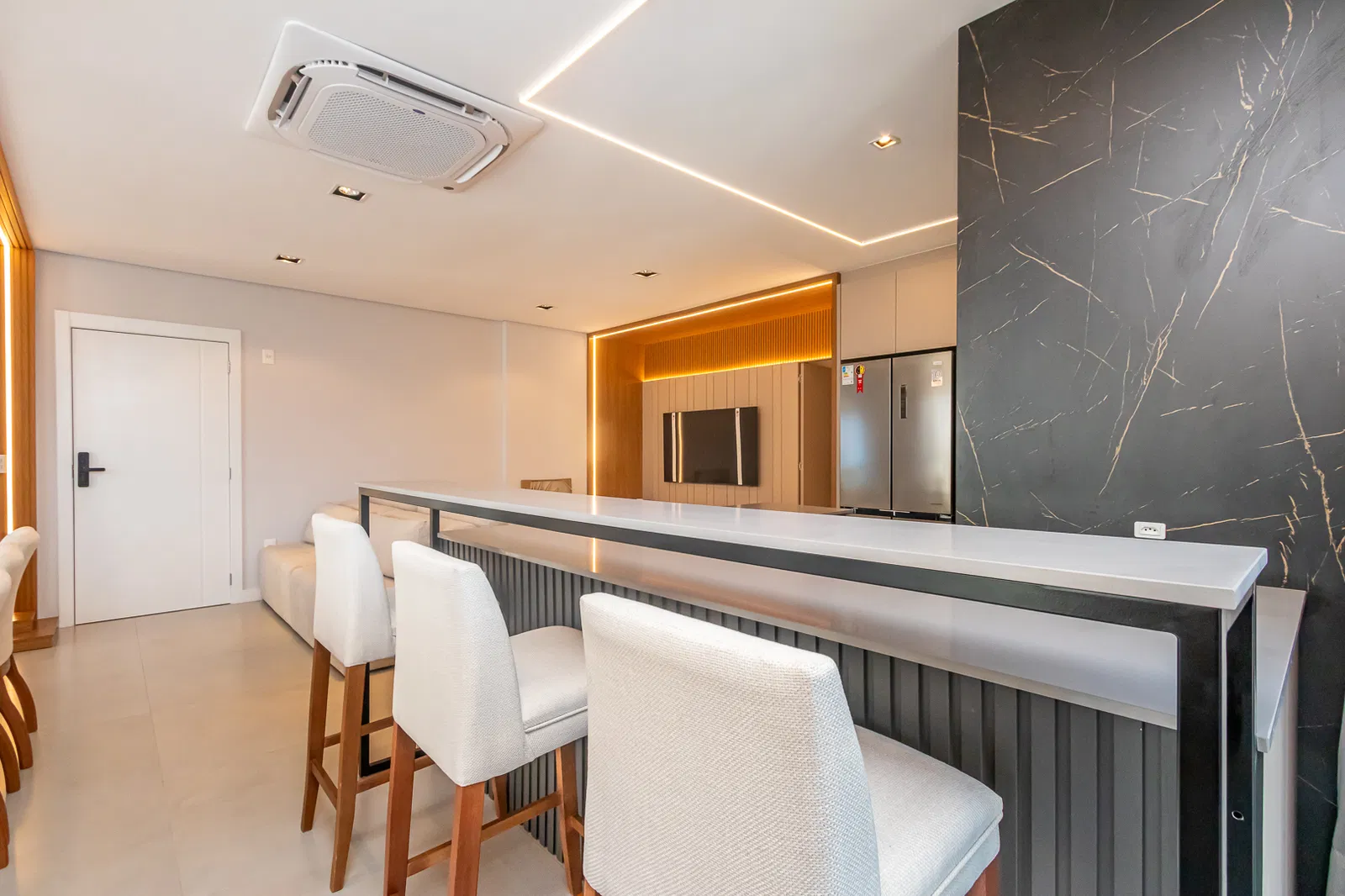 Apartamento no Ed. Costa Esmeralda em Balneário Camboriú - foto 11
