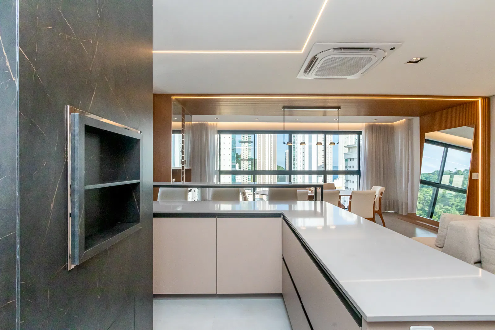 Apartamento no Ed. Costa Esmeralda em Balneário Camboriú - foto 17