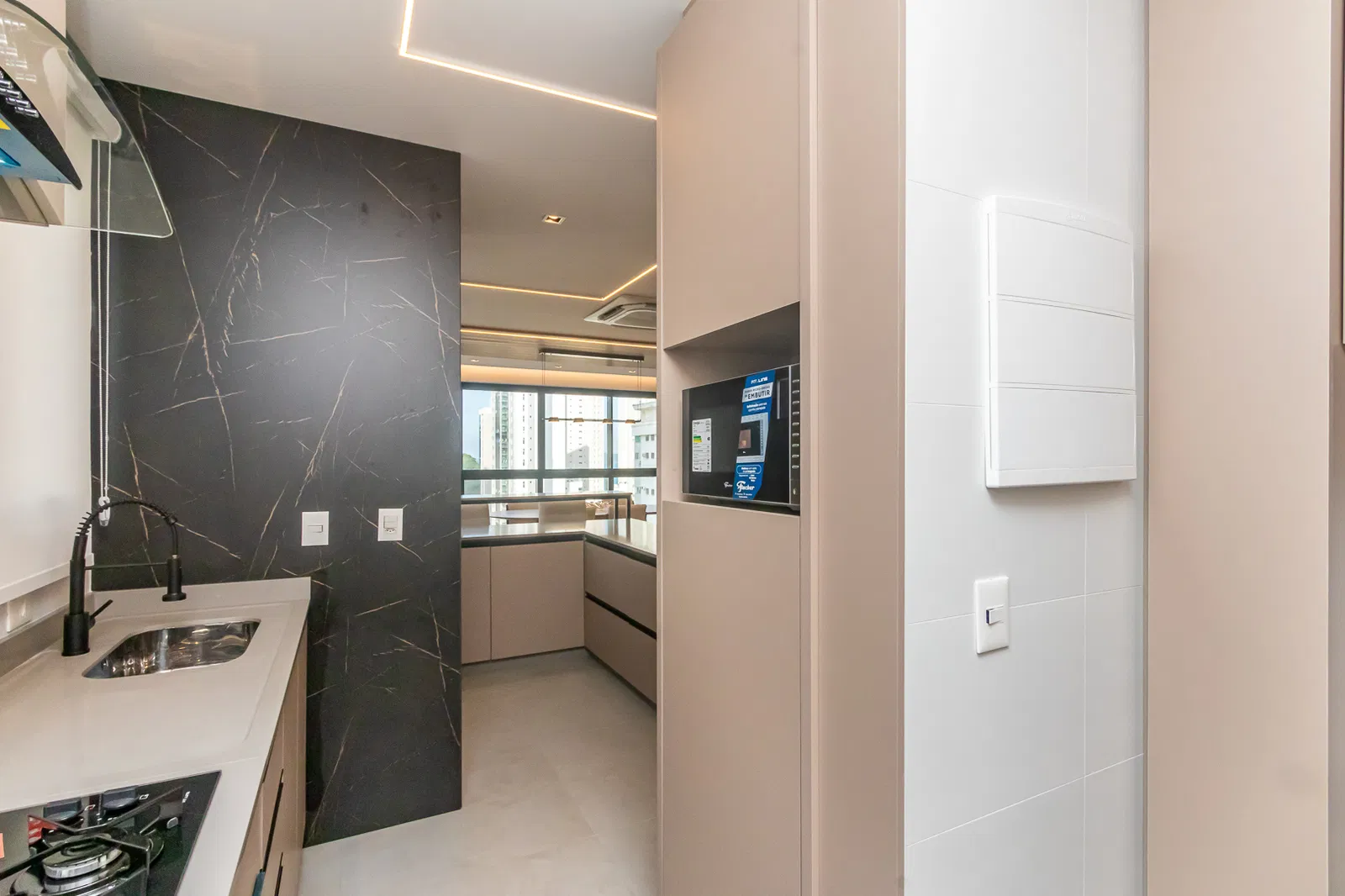 Apartamento no Ed. Costa Esmeralda em Balneário Camboriú - foto 18