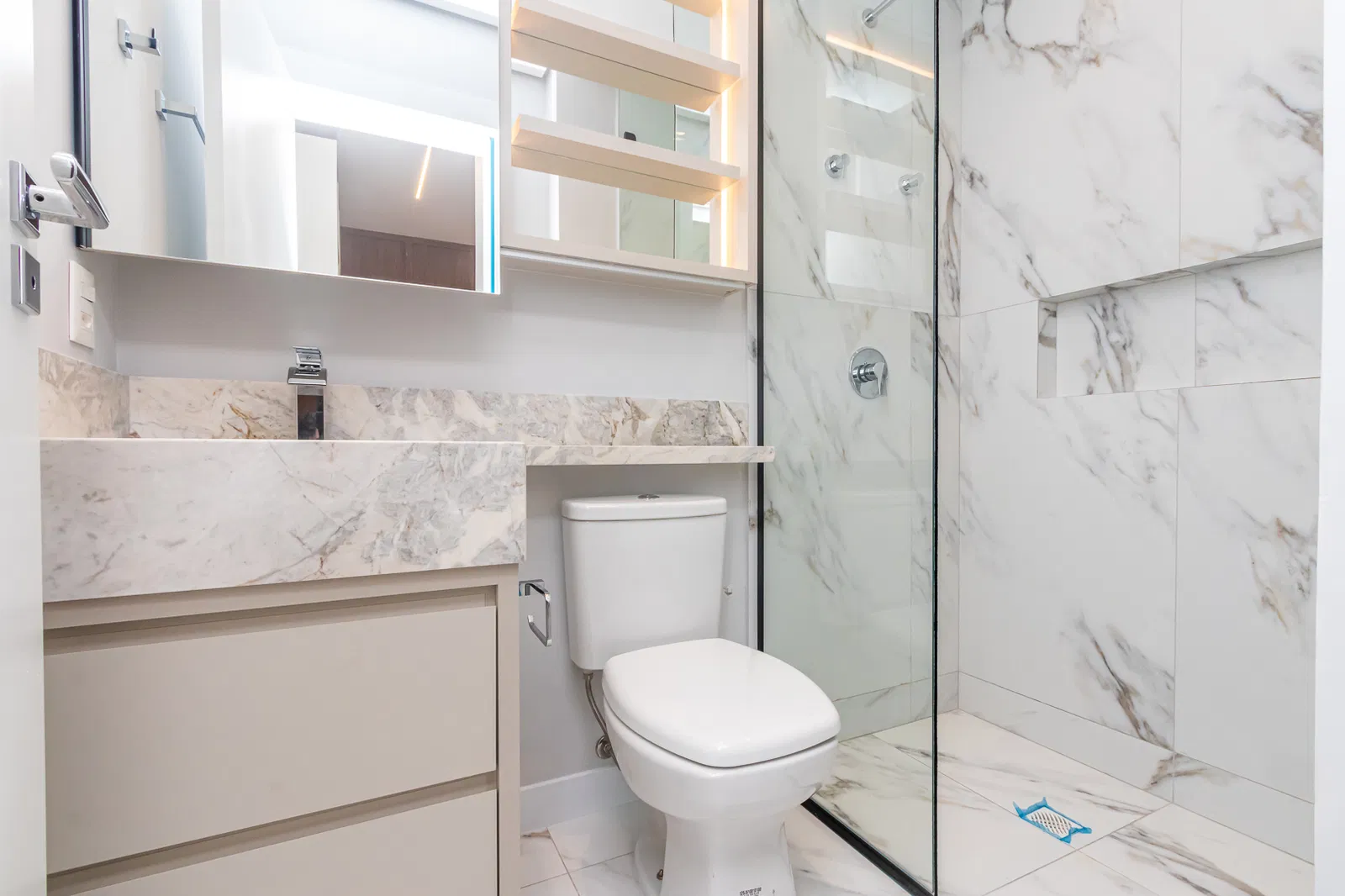 Apartamento no Ed. Costa Esmeralda em Balneário Camboriú - foto 22