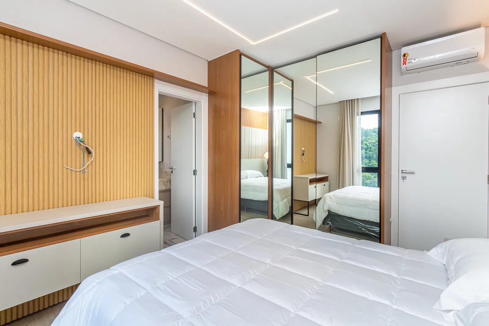 Apartamento no Ed. Costa Esmeralda em Balneário Camboriú - foto 27