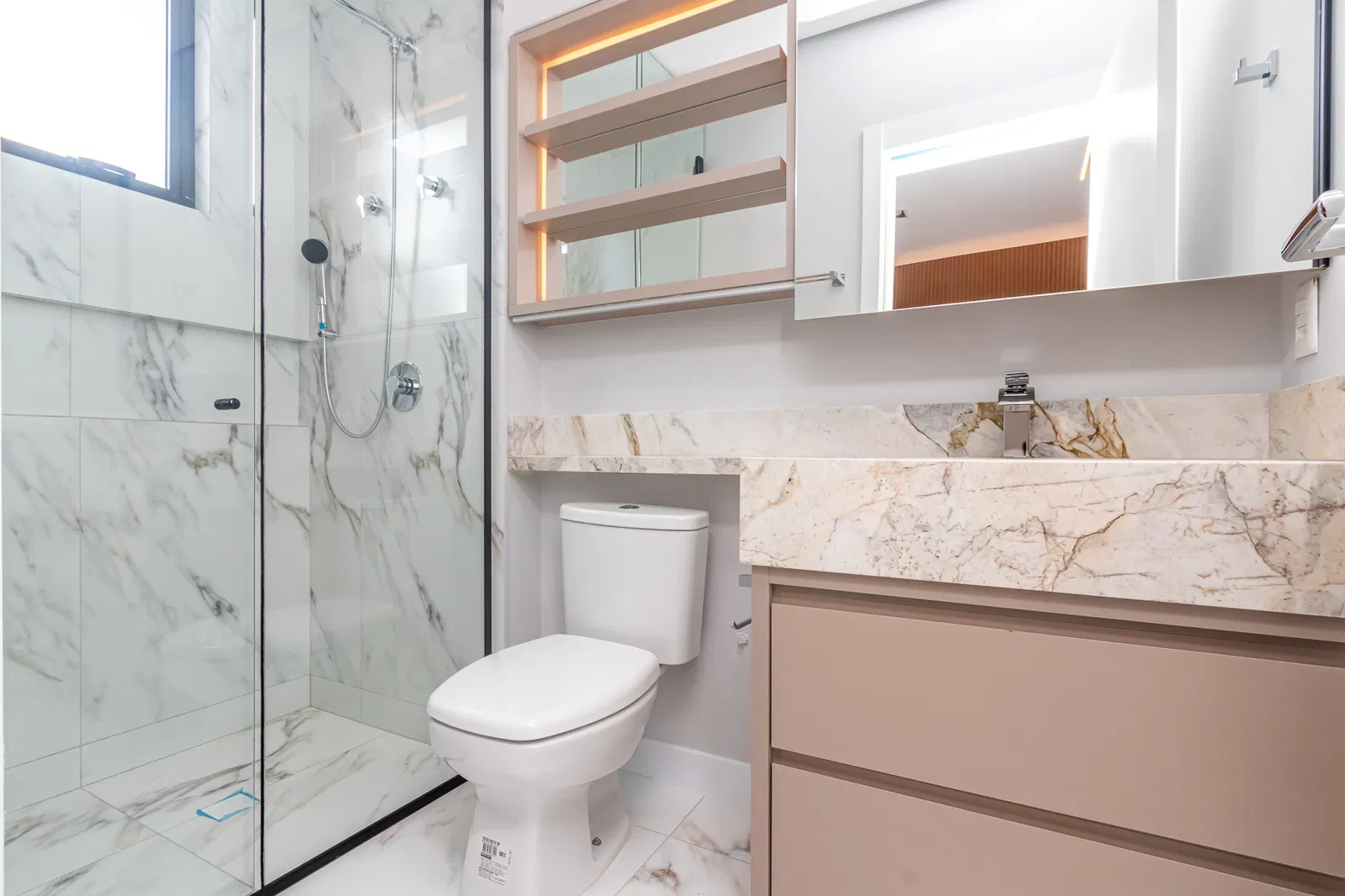 Apartamento no Ed. Costa Esmeralda em Balneário Camboriú - foto 28