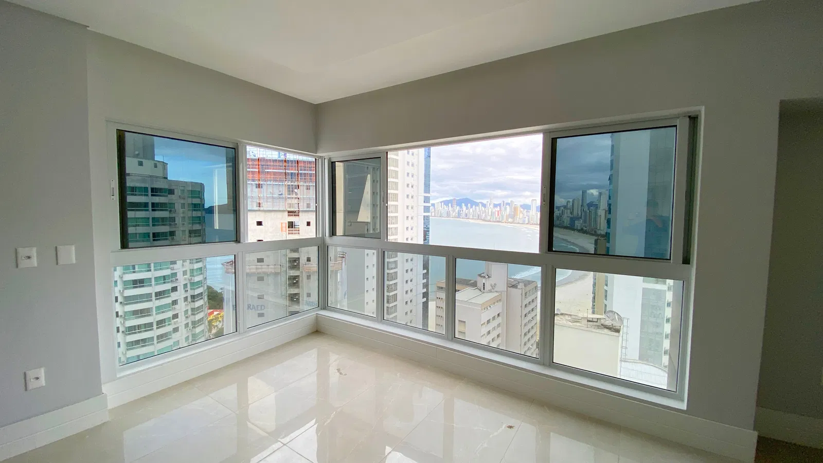 Apartamento no Ed. Barra Garden Residencial em Balneário Camboriú