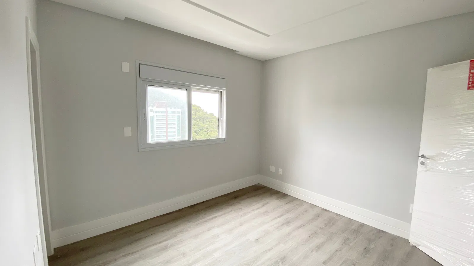 Apartamento no Ed. Barra Garden Residencial em Balneário Camboriú - foto 8