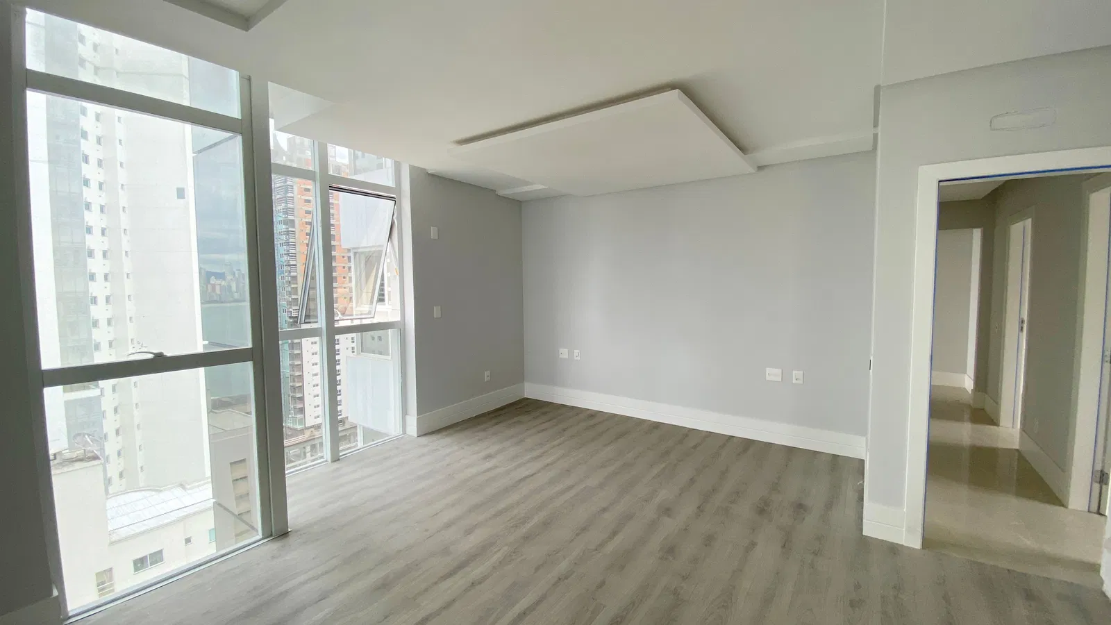 Apartamento no Ed. Barra Garden Residencial em Balneário Camboriú - foto 15