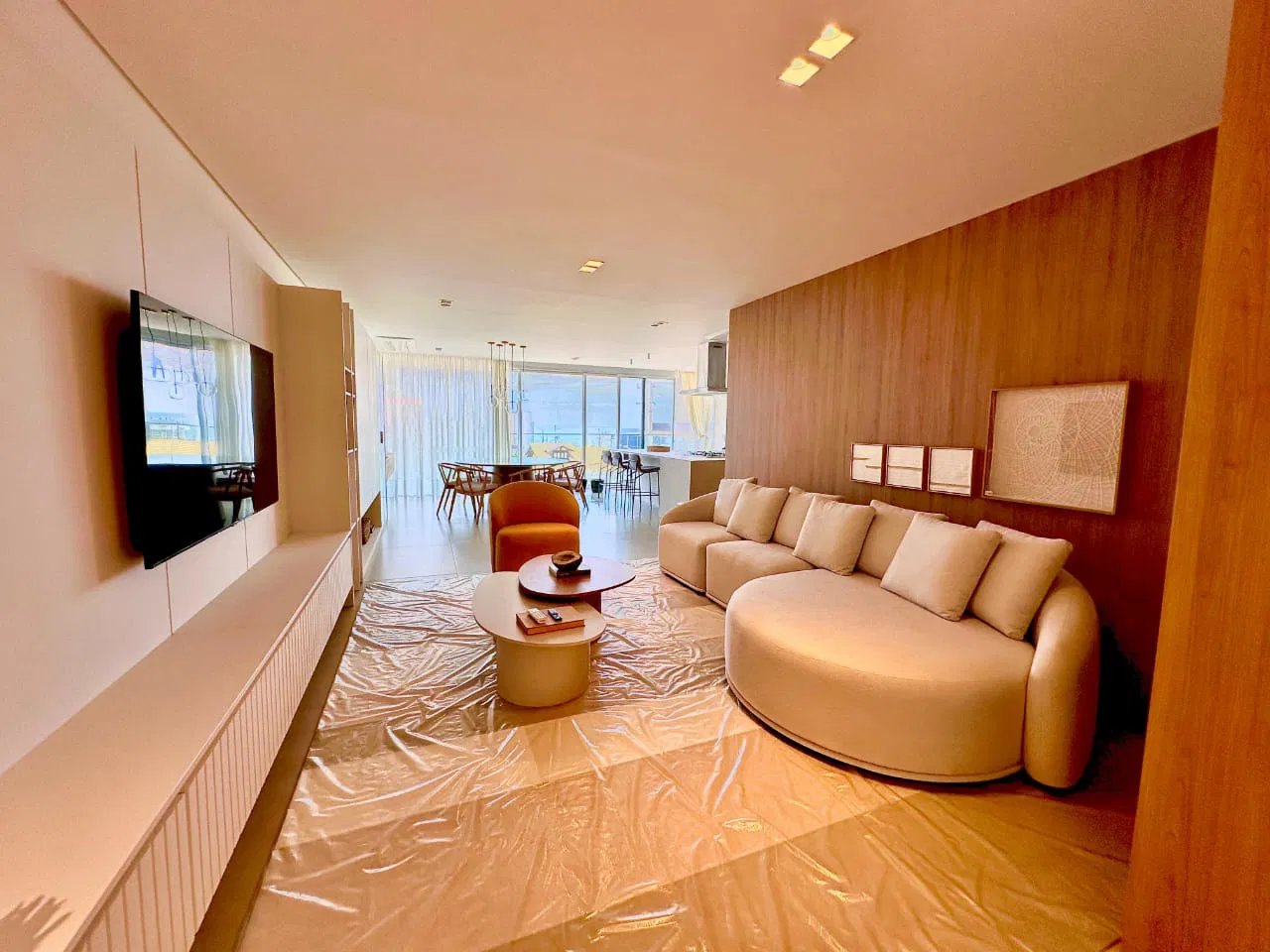 Apartamento no Ed. Le Blanc na Praia Brava - foto 5