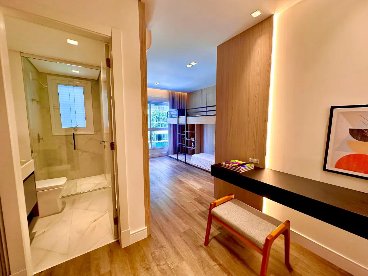Apartamento no Ed. Le Blanc na Praia Brava - foto 15