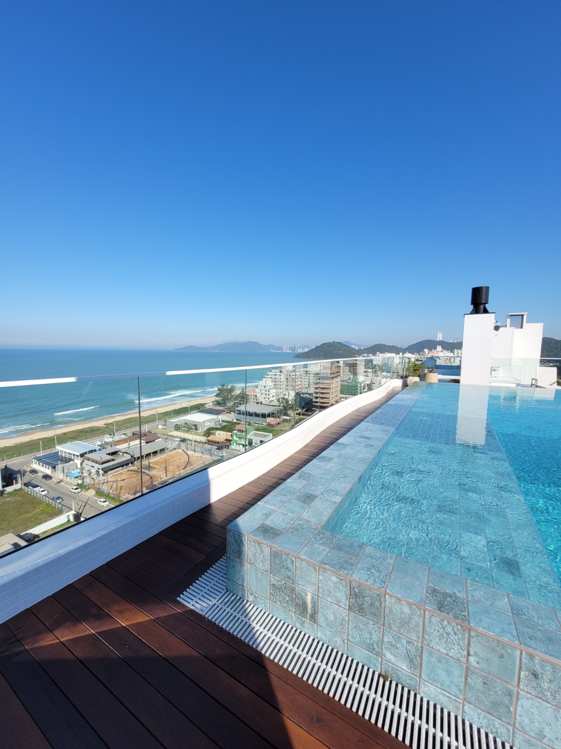 Apartamento no Ed. Le Blanc na Praia Brava - foto 20