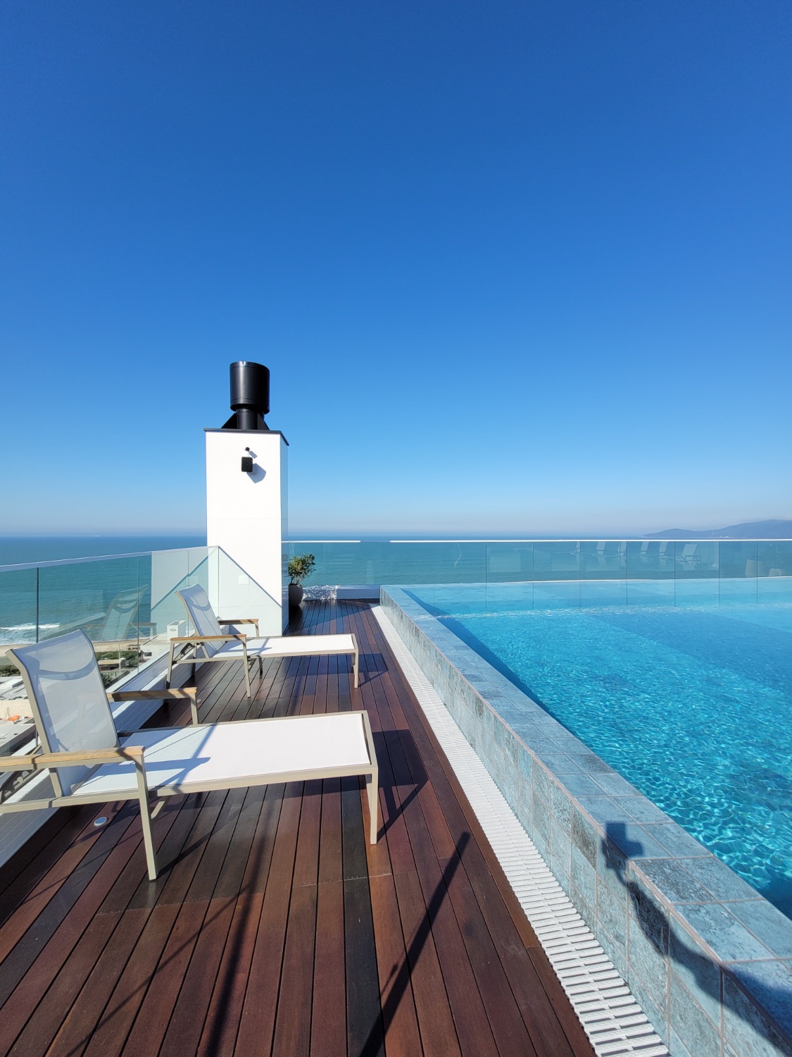 Apartamento no Ed. Le Blanc na Praia Brava - foto 21