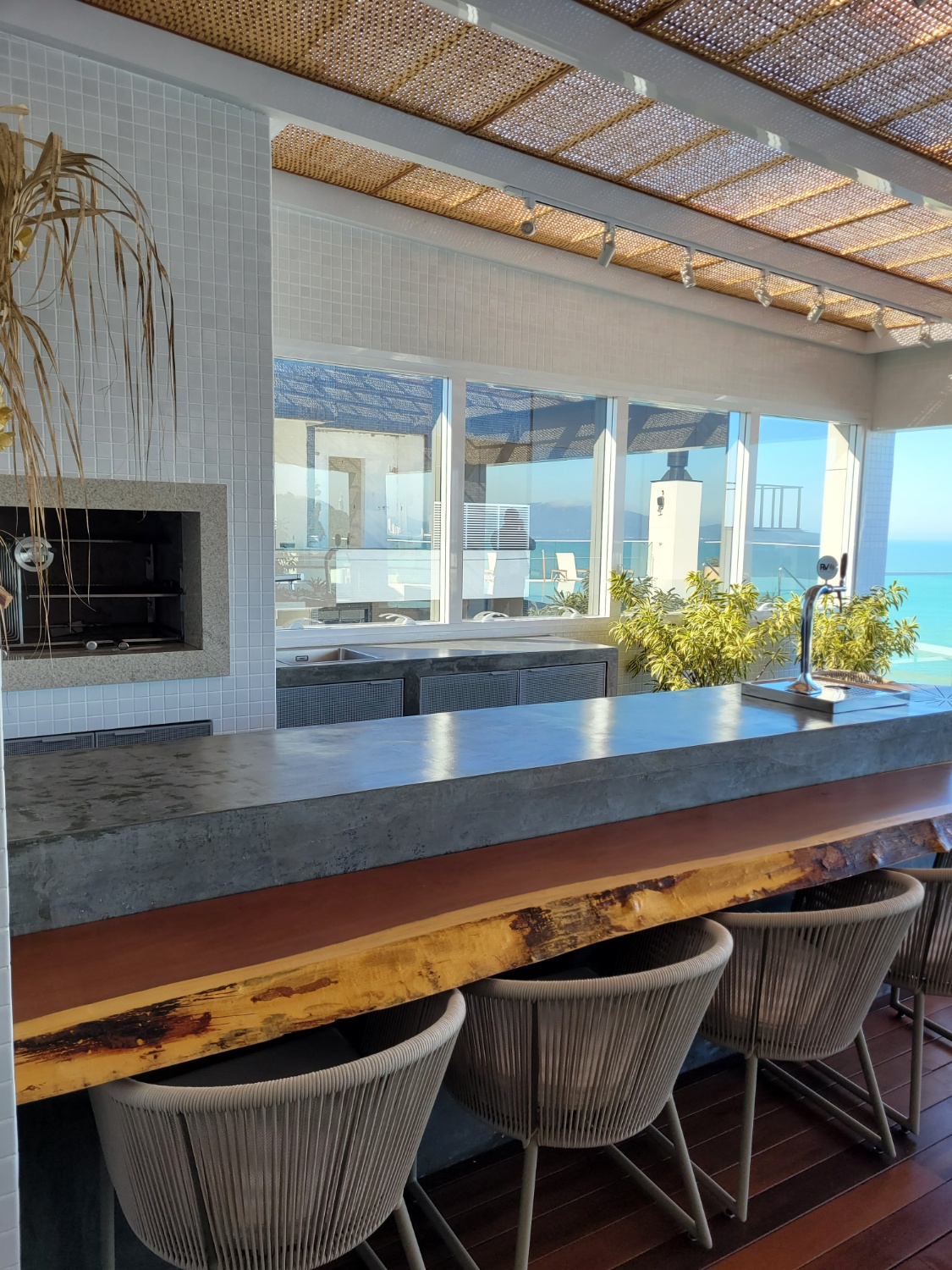 Apartamento no Ed. Le Blanc na Praia Brava - foto 23