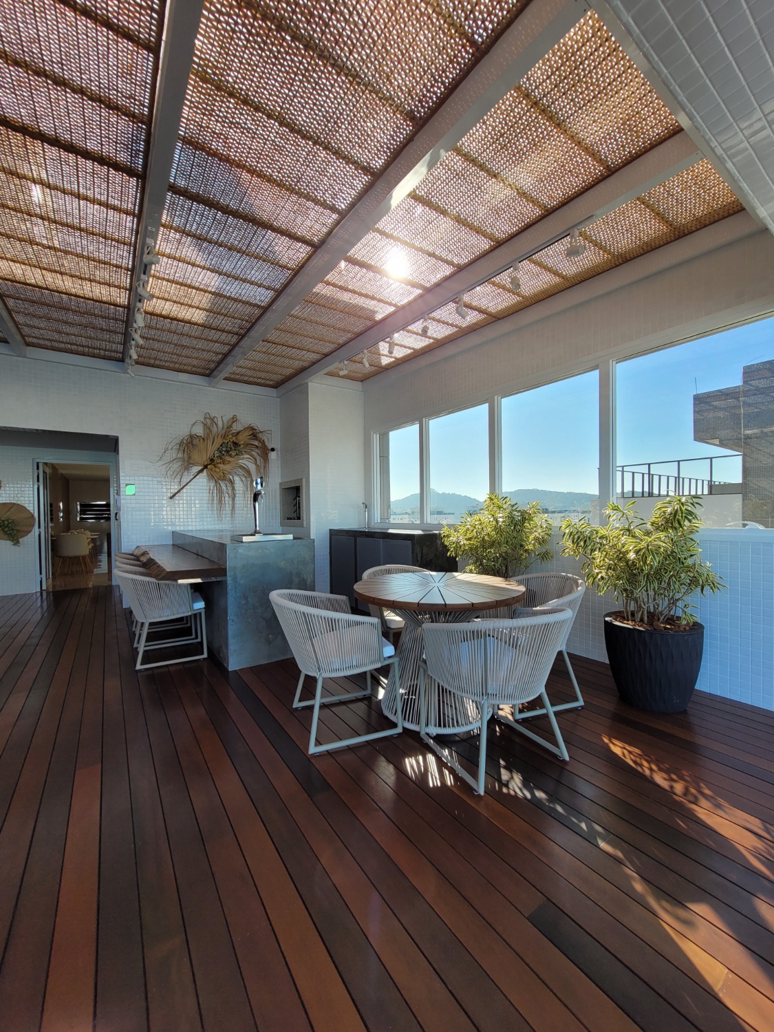 Apartamento no Ed. Le Blanc na Praia Brava - foto 24