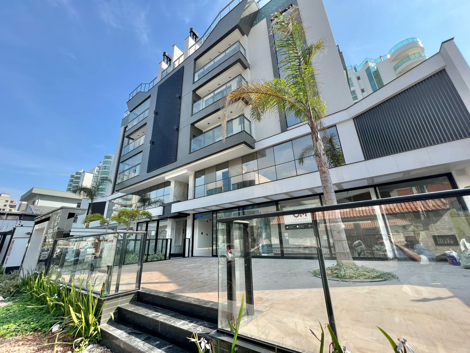 Sala Comercial no Ed. Brava Center Residence na Praia Brava - foto 3