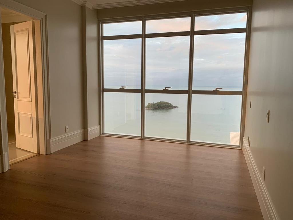 Apartamento no Ed. Millennium Palace em Balneário Camboriú - foto 11