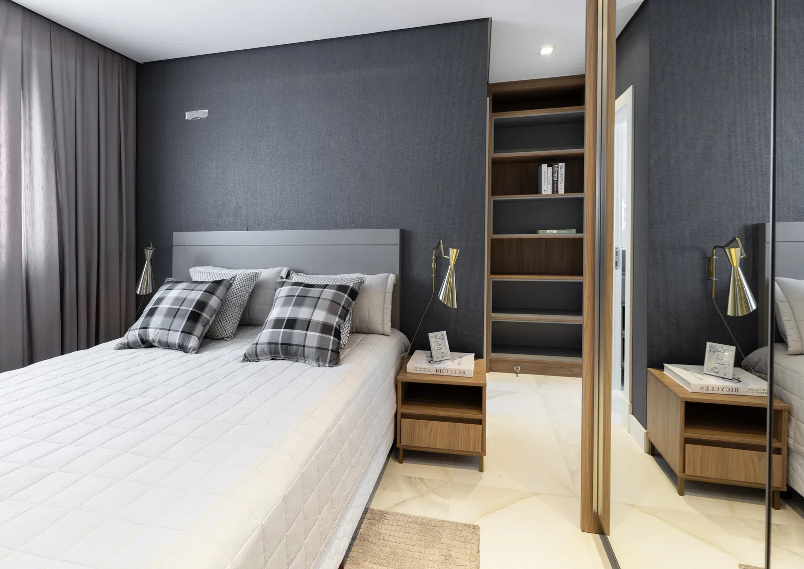 Apartamento no Ed. Ocean Breeze Residence em Balneário Camboriú - foto 11