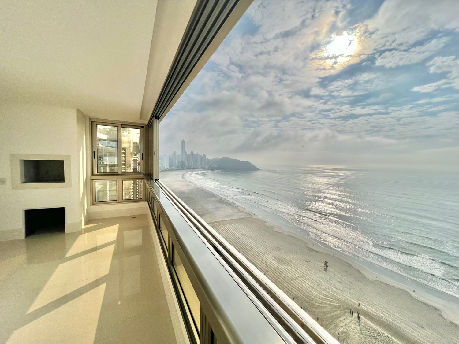 Apartamento no Ed. Dom Alfonso em Balneário Camboriú