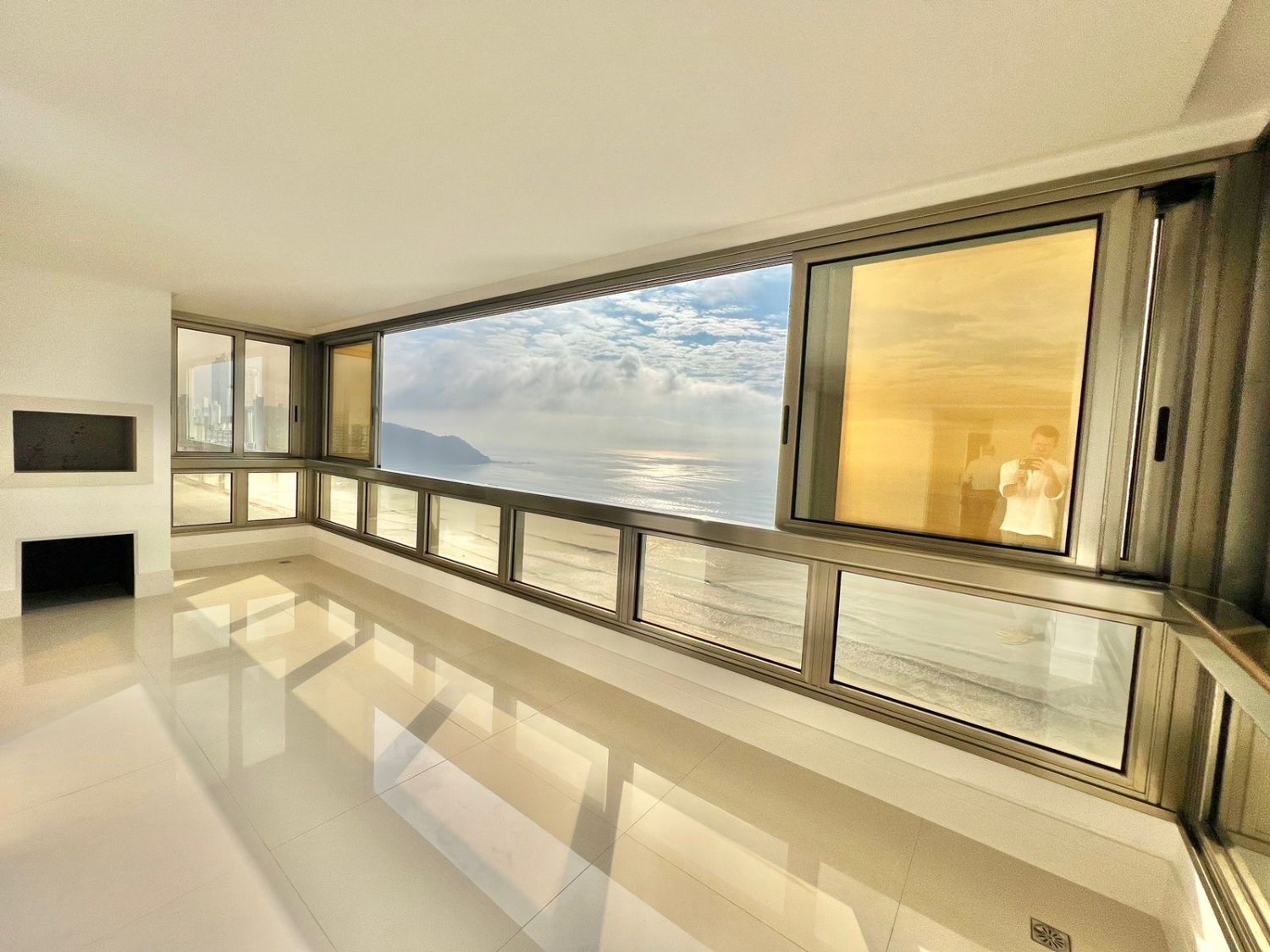 Apartamento no Ed. Dom Alfonso em Balneário Camboriú