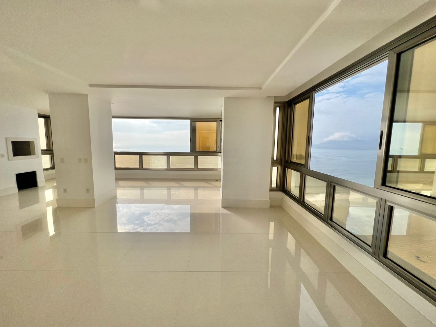 Apartamento no Ed. Dom Alfonso em Balneário Camboriú