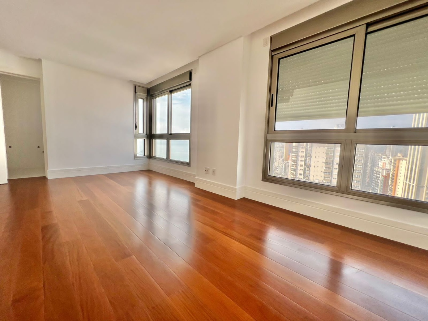 Apartamento no Ed. Dom Alfonso em Balneário Camboriú