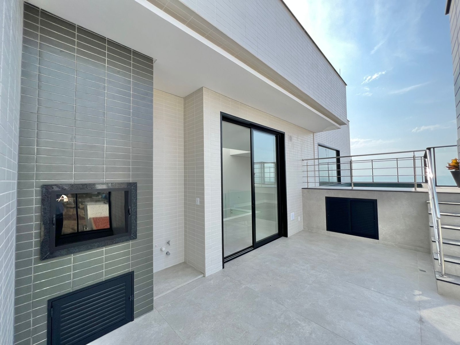Cobertura com Vista para o Mar no Ed. Brava Center Residence na Praia Brava em Itajaí