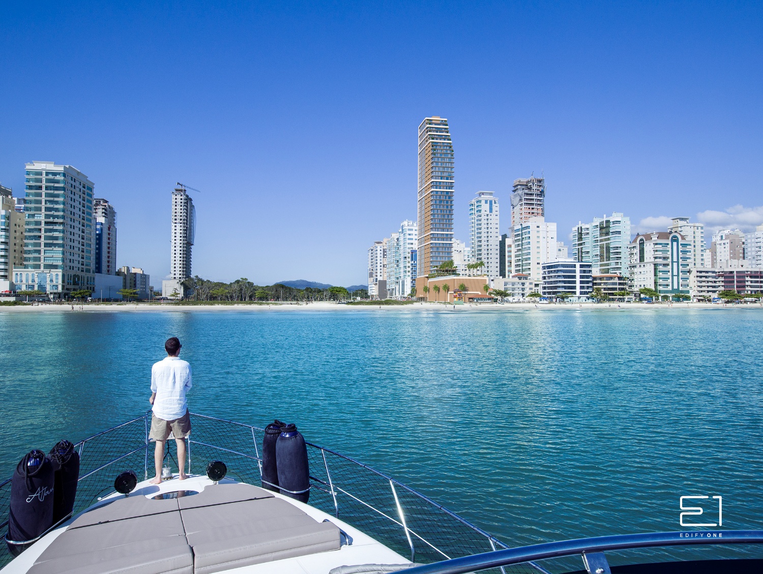 Apartamento no Ed. Edify One em Meia Praia em Itapema - foto 7