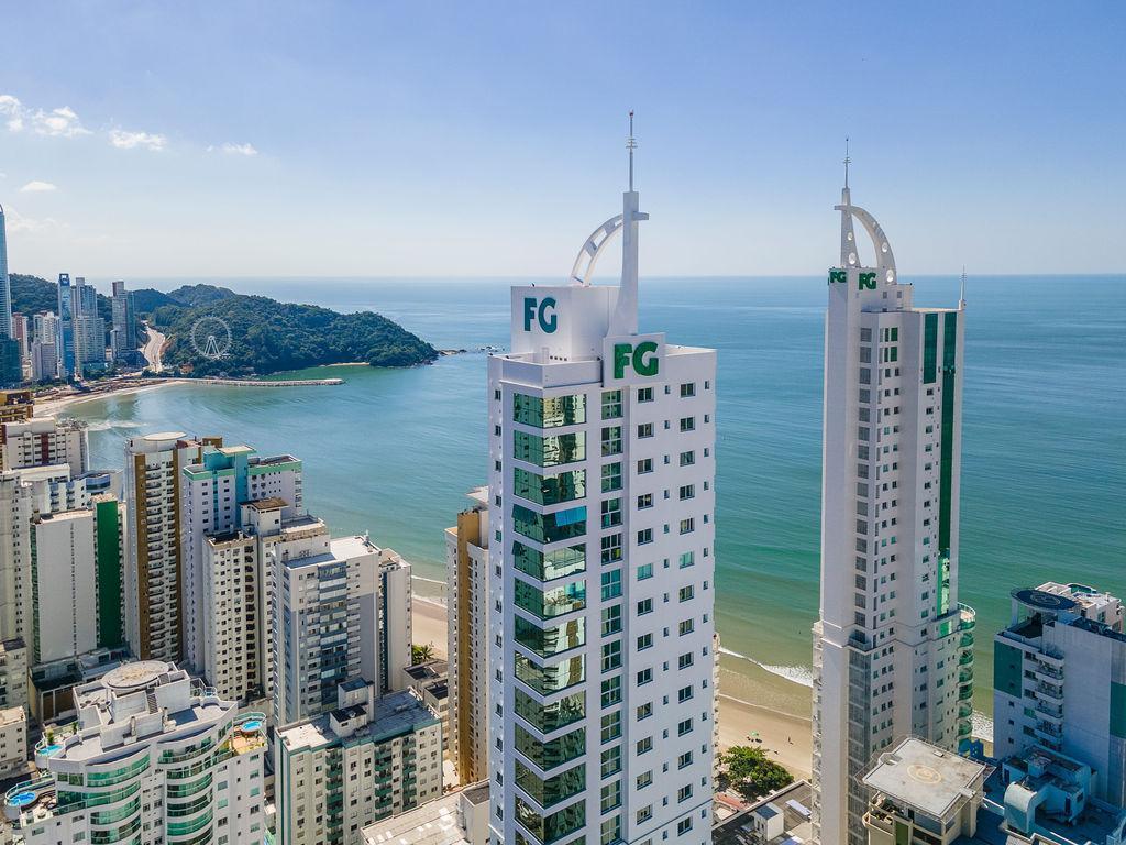 Apartamento no Ed. Eleganza Tower em Balneário Camboriú - foto 4